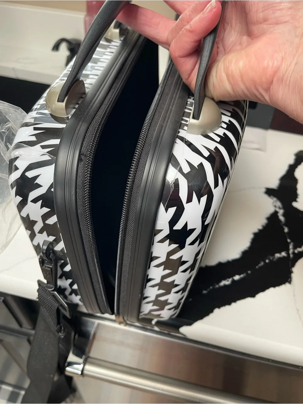 Heys Black & White Houndstooth Crossbody Vanity Bag New